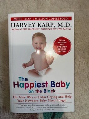 The Happiest Baby on the Block by Harvey Karp - White/Cream Cover